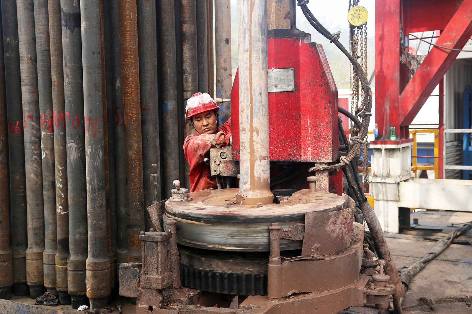 15.6天！渝西區塊二開(kāi)完鉆創(chuàng  )造新紀錄(圖3)